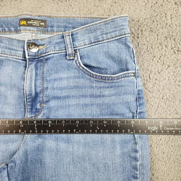 Women's Straight Leg Relaxed Fit Mid Rise Jeans Size 8P Blue Stretch Classic Lee - Picture 5 of 9